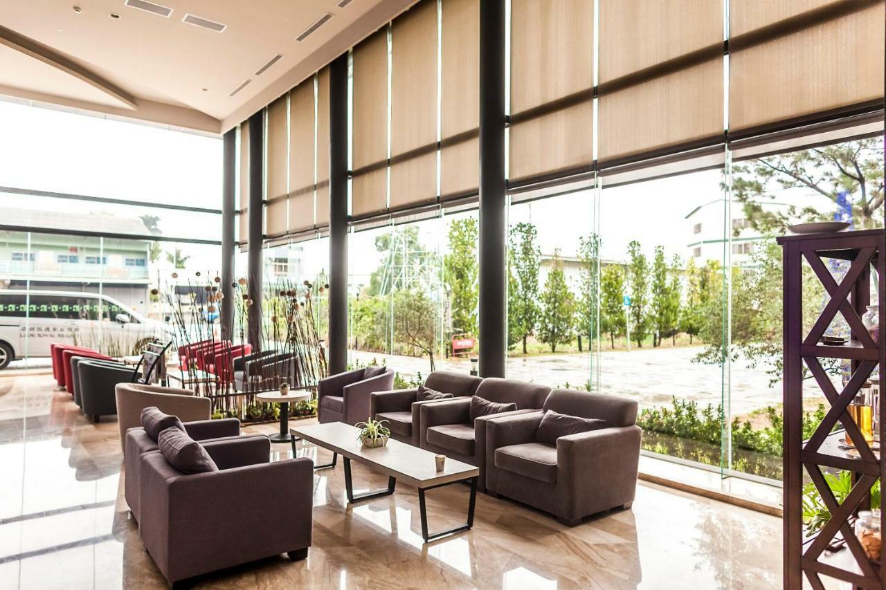 Look Royal Resort Kota Chiayi Bagian luar foto Lobby